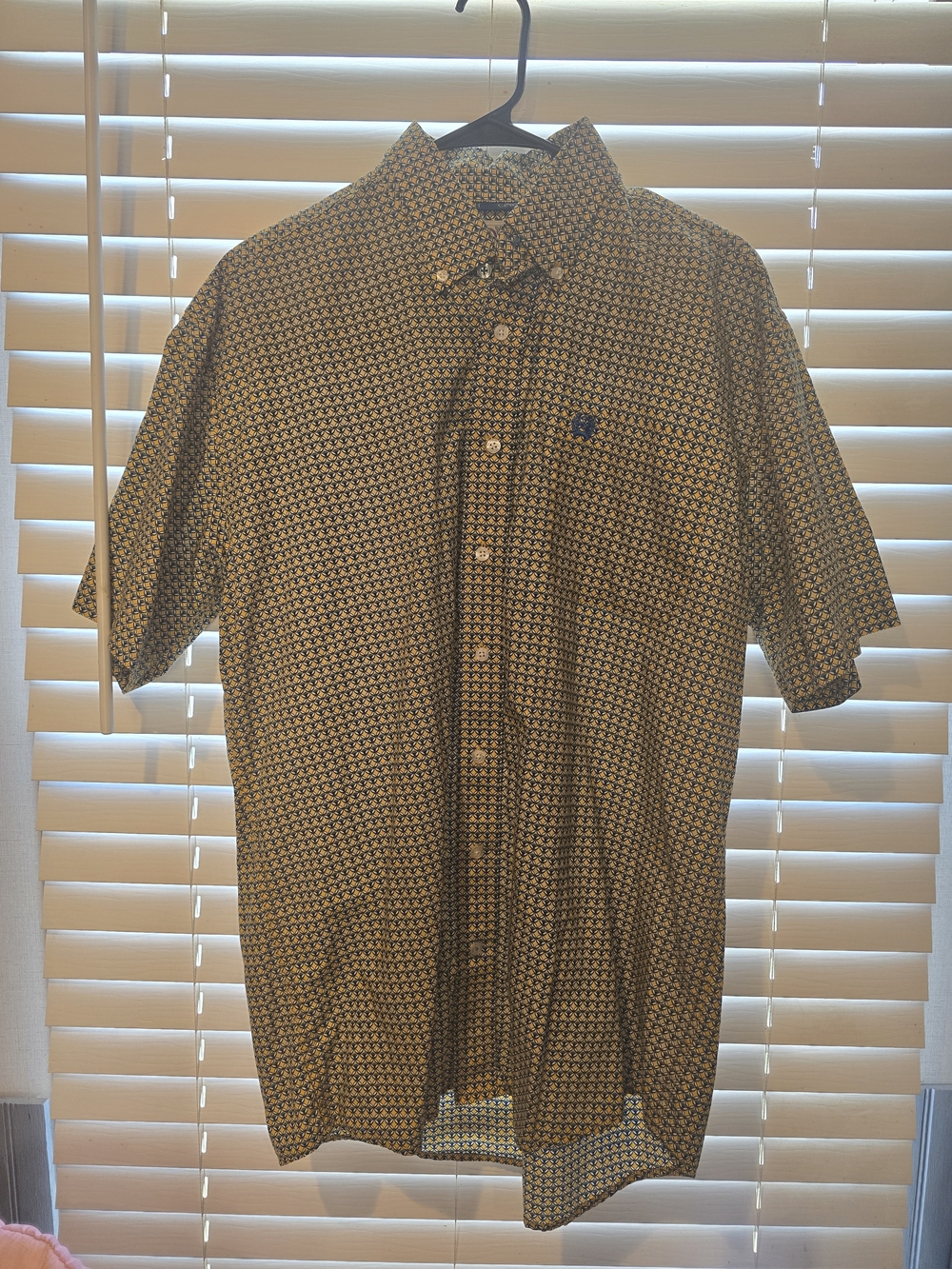 Cinch Short-Sleeve Button-Down Shirt in Yellow and Navy Geometric